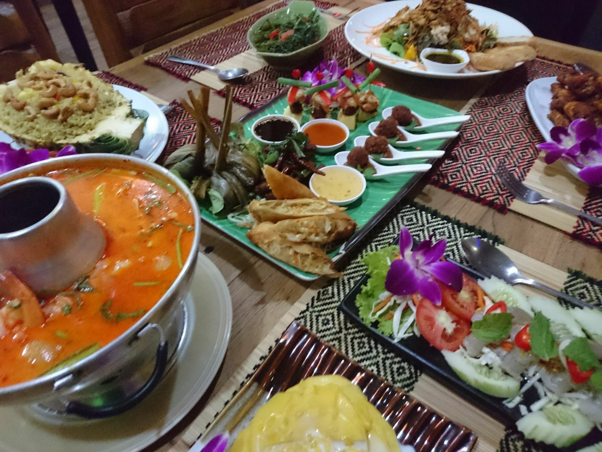 Central Guesthouse Chiang Mai Ngoại thất bức ảnh